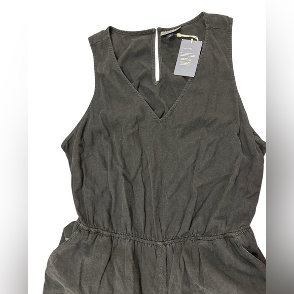 Universal Thread Jumpsuit Open Back NWT - Picture 3 of 13